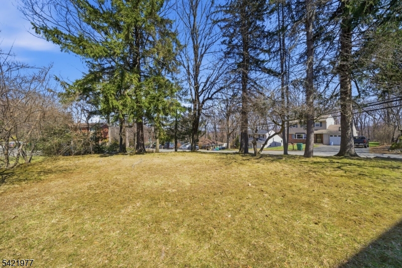 WHITE MEADOW LAKE - Residential