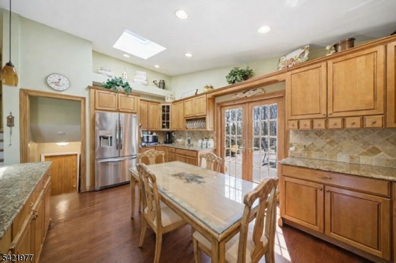 WHITE MEADOW LAKE - Residential