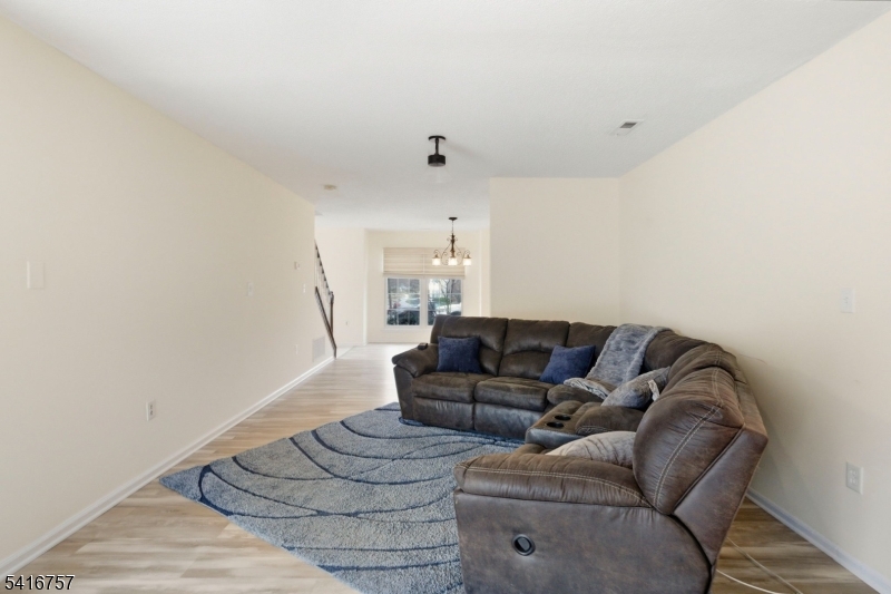 Nassau Square - Residential