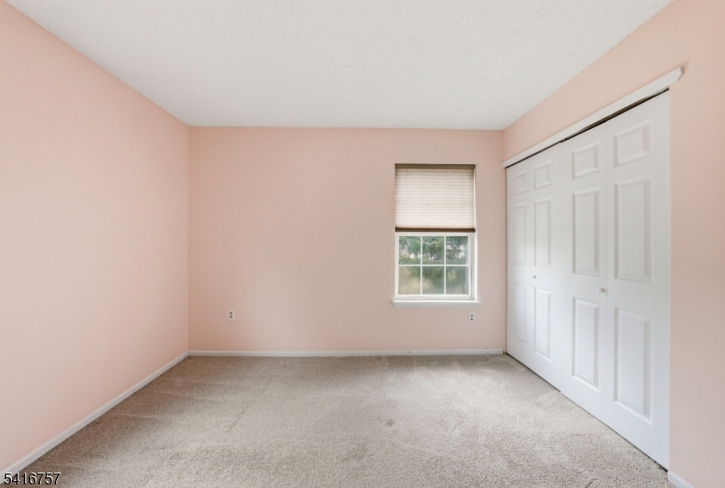 Nassau Square - Residential