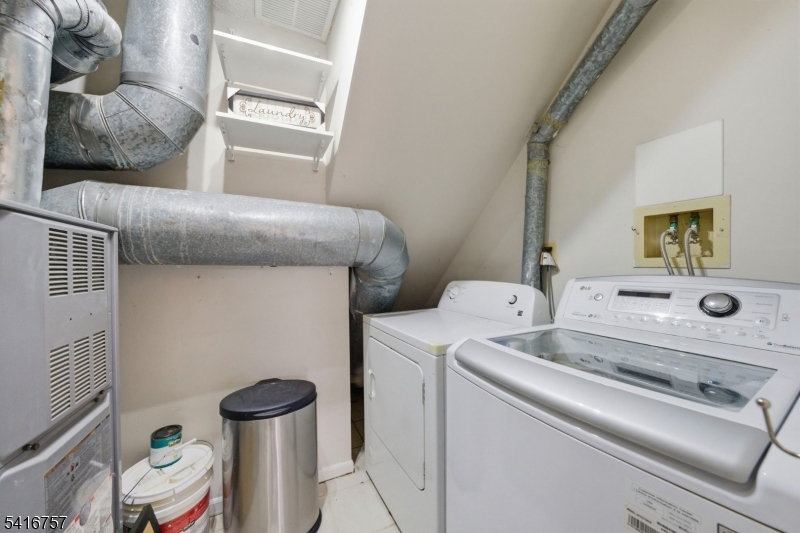 Nassau Square - Residential