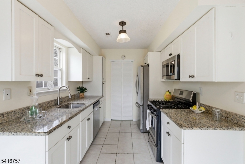 Nassau Square - Residential