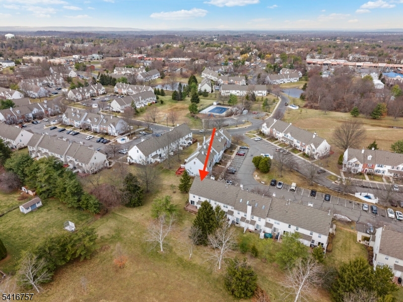 Nassau Square - Residential