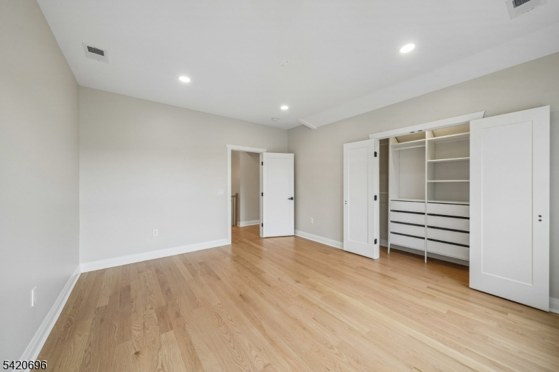 Central Villas - Residential