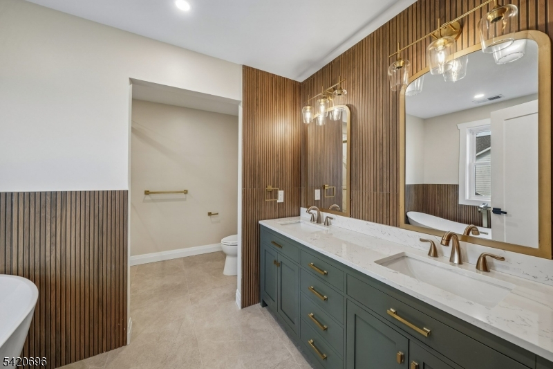 Central Villas - Residential