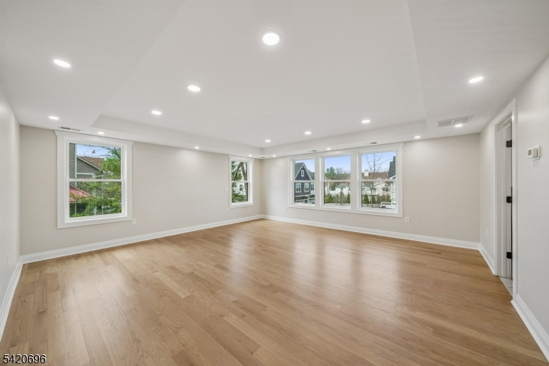 Central Villas - Residential