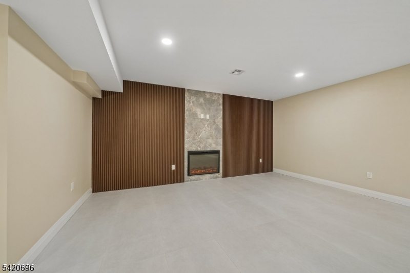 Central Villas - Residential