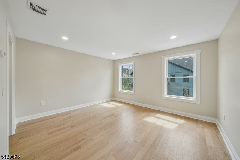 Central Villas - Residential