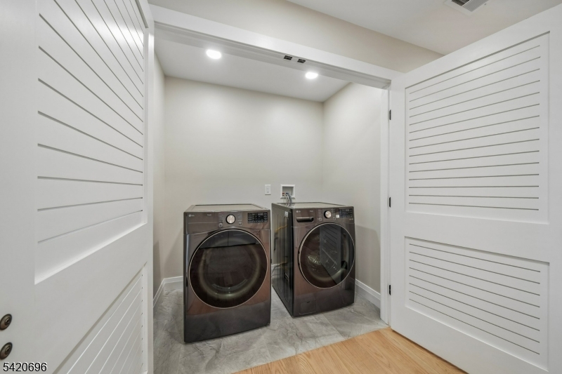 Central Villas - Residential