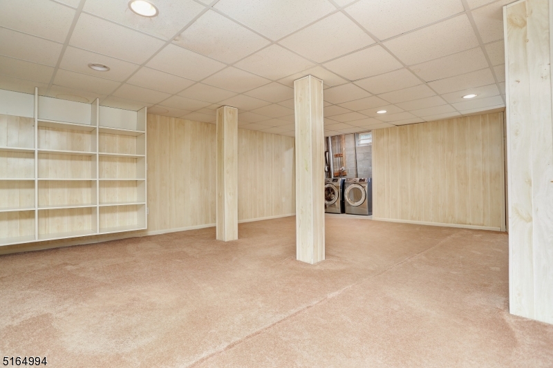 Mazdabrook - Residential Lease