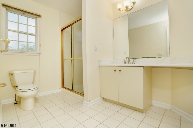 Mazdabrook - Residential Lease