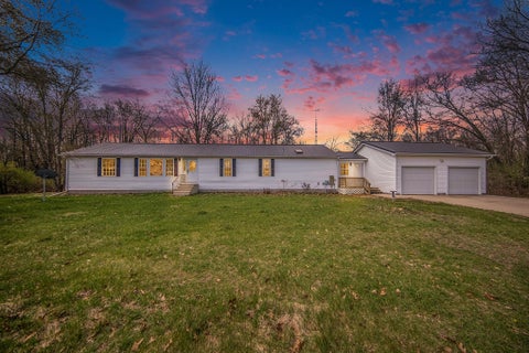 Photo for 8615 E Chicago Road