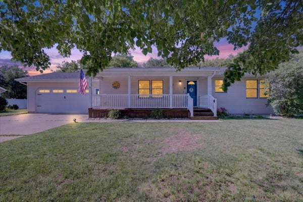 117 CHARLOTTE ST, EDMORE, MI 48829 - Image 004efb20aef2901dcbf490e3fd262ca8/2955751672
