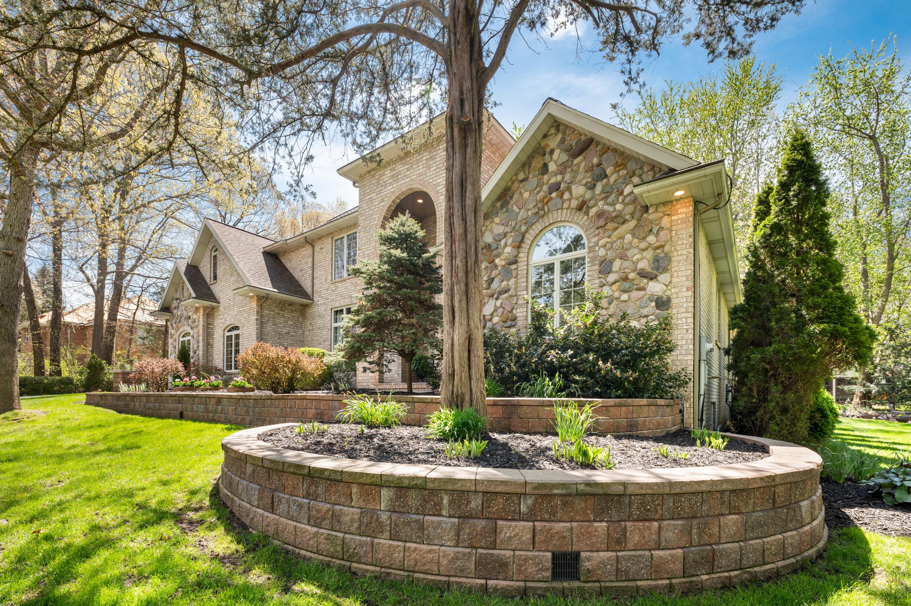 2966 Sundance Path