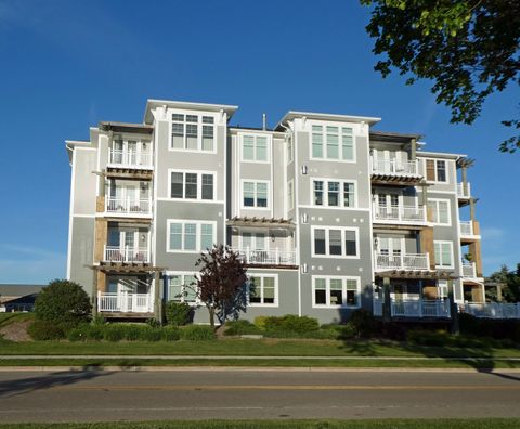 Photo of 207 S William Street #40, Ludington, MI 49431 (MLS # 26014424)