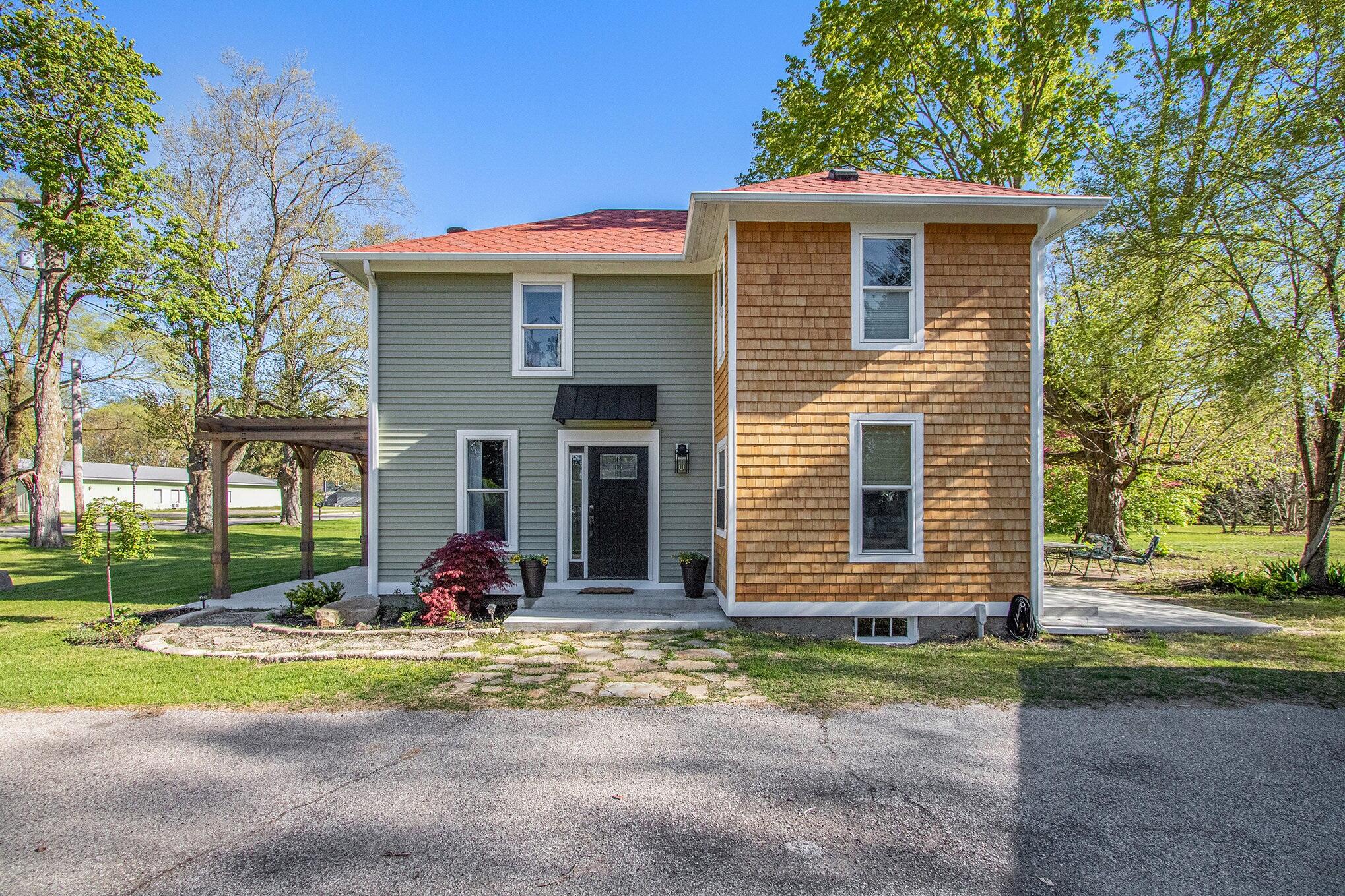 Benton Harbor, Michigan 49022, United States, 3 Bedrooms Bedrooms, ,3 BathroomsBathrooms,Residential,Pending,128175