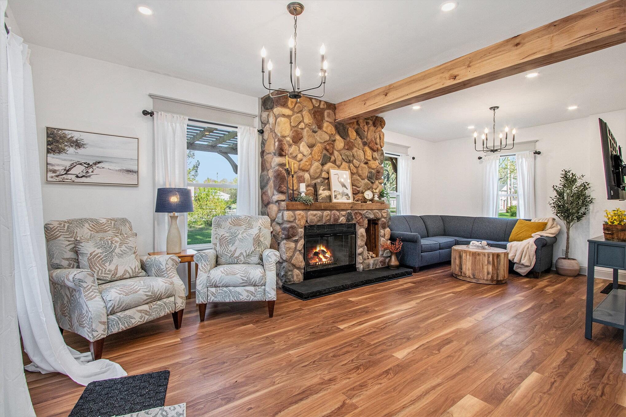 Benton Harbor, Michigan 49022, United States, 3 Bedrooms Bedrooms, ,3 BathroomsBathrooms,Residential,Pending,128175