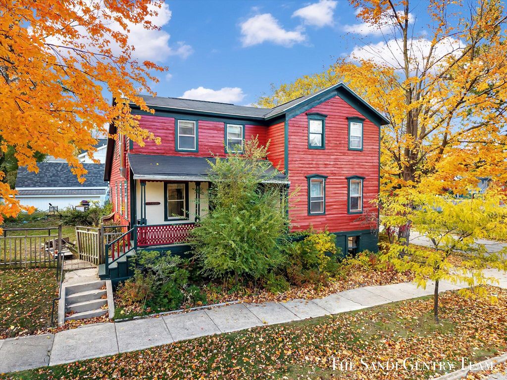 Photo of 201 S 4th Street, Grand Haven, MI 49417 (MLS # 25057289)