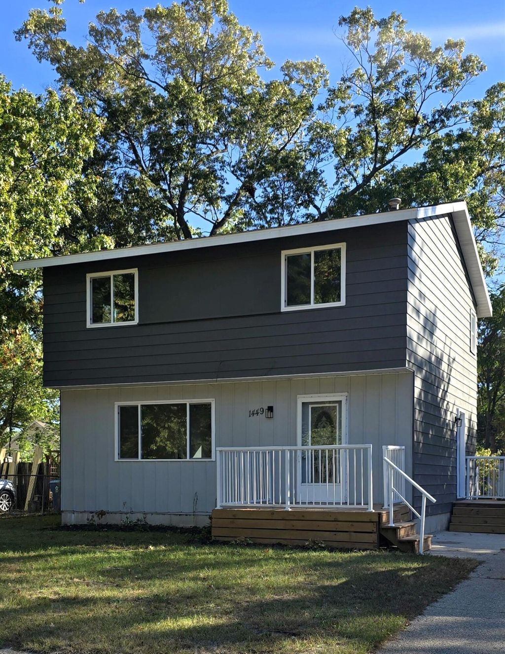 Photo of 1449 Leonard Avenue, Muskegon, MI 49442 (MLS # 25056455)