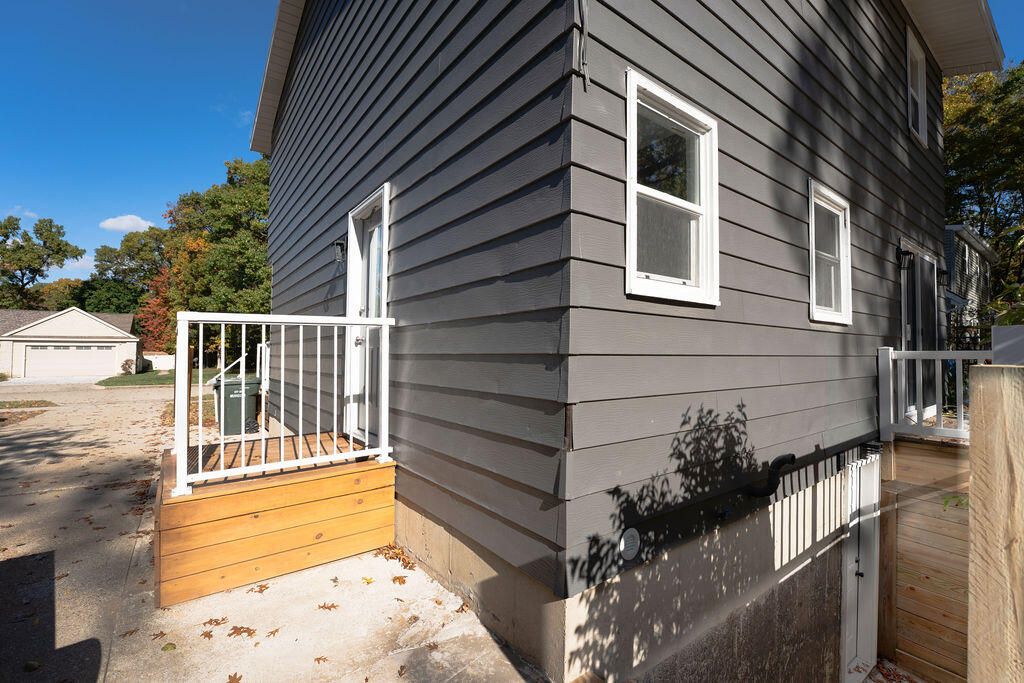 Photo of 1449 Leonard Avenue, Muskegon, MI 49442 (MLS # 25056455)