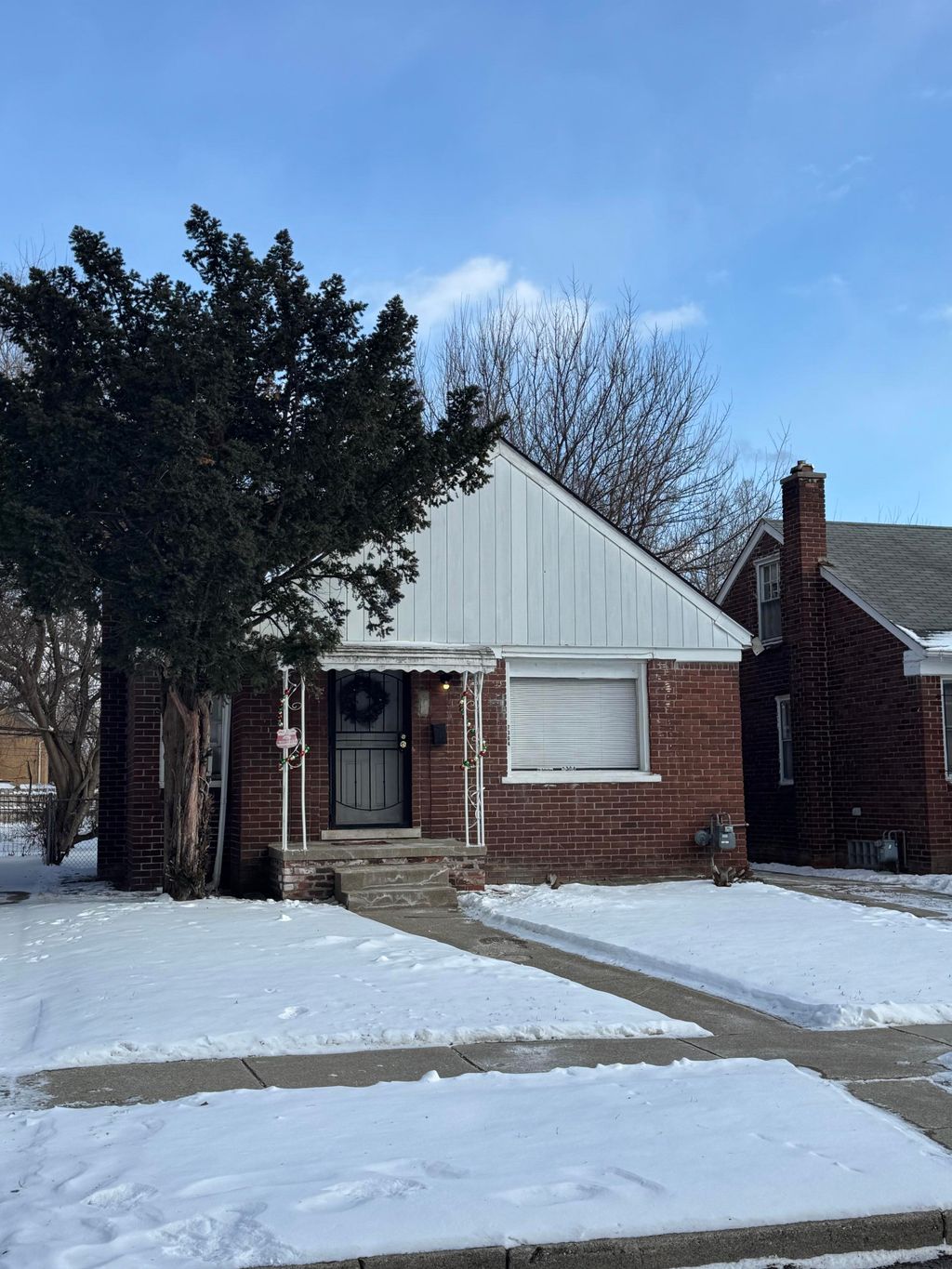 Photo of 7304 Saint Marys Street, Detroit, MI 48228 (MLS # 26002564)