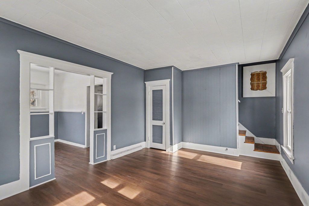 Photo of 1235 Sheldon Street, Jackson, MI 49203 (MLS # 26005372)