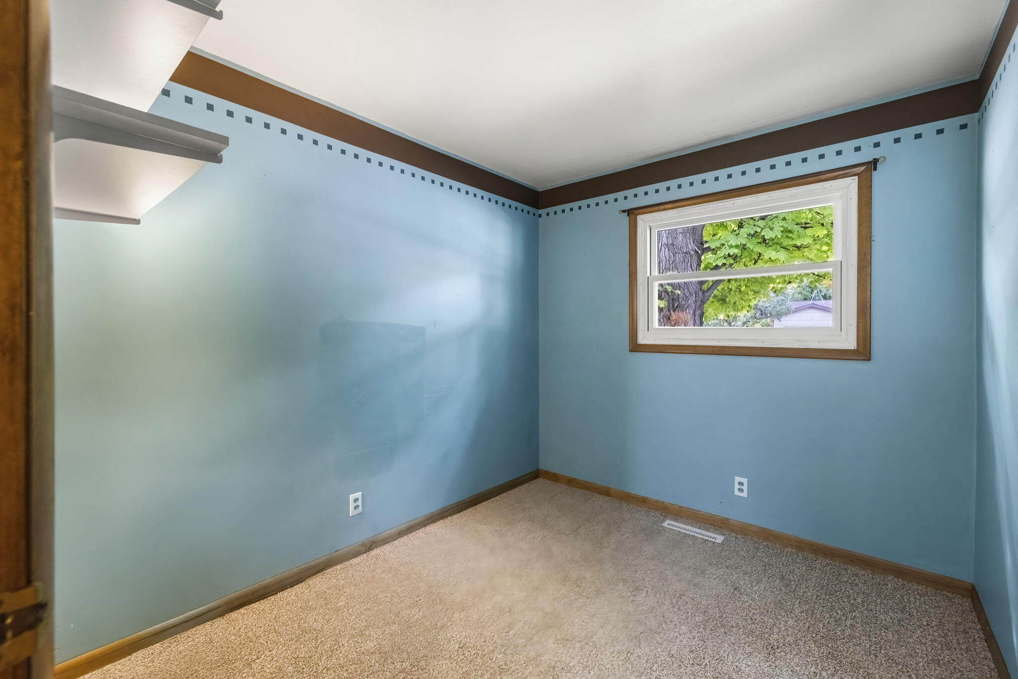 New Buffalo, Michigan 49117, United States, 3 Bedrooms Bedrooms, ,1 BathroomBathrooms,Residential,Active,230476