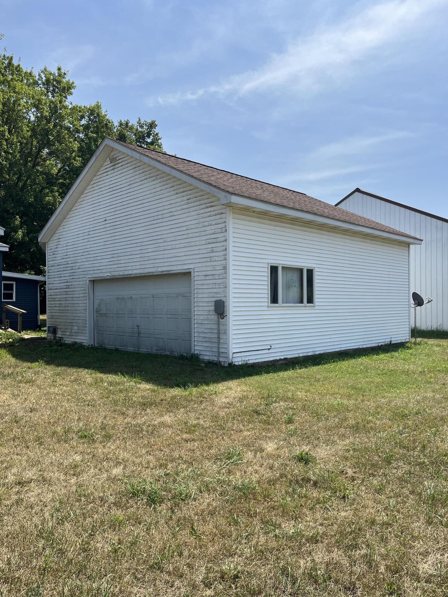 Allegan, Michigan 49010, United States, 2 Bedrooms Bedrooms, ,1 BathroomBathrooms,Residential,Active,178641