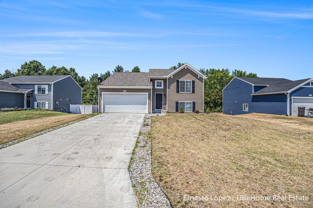 Photo of 4061 Tributary Drive, Holland, MI 49424 (MLS # 25062671)