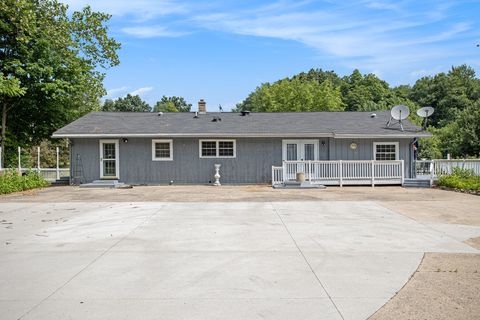 Photo of 11303 W Drive N, Bellevue, MI 49021 (MLS # 25029665)