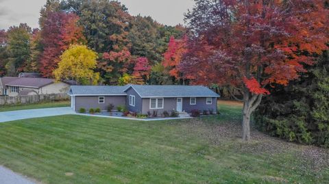 345 N 4th Avenue, Fruitport, MI 49415 - MLS#: 25009093