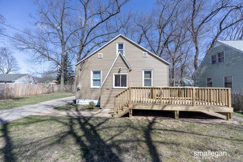 MLS: 25016157