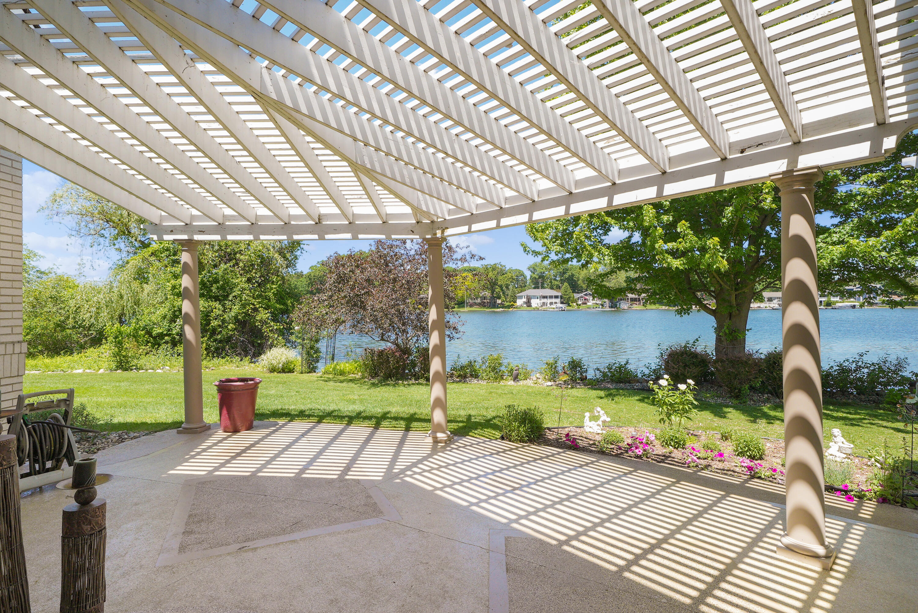 711 Windamere Boulevard