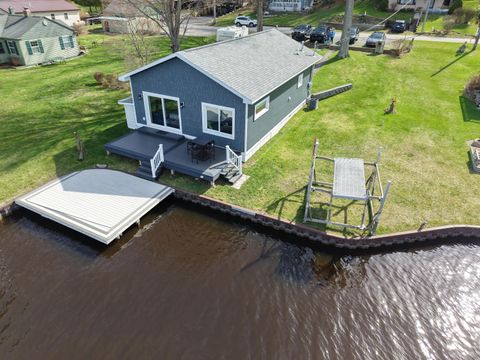 Photo of 6292 Grace Avenue, Ludington, MI 49431 (MLS # 26018070)