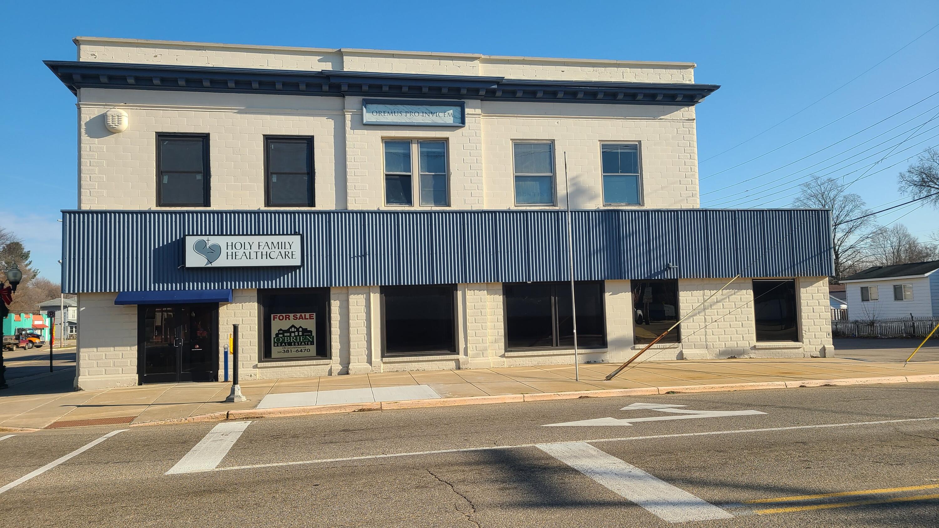 2 E Main Street