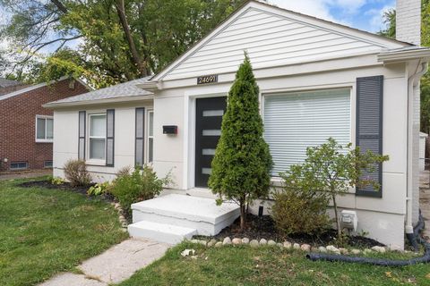 24691 Parklawn Street Oak Park MI 48237
