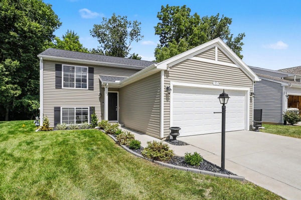 573 N CYGNET LAKE DR, BENTON HARBOR, MI 49022 - Image 029ab09dd12e4edcfddaea22e648f5b3/972174947
