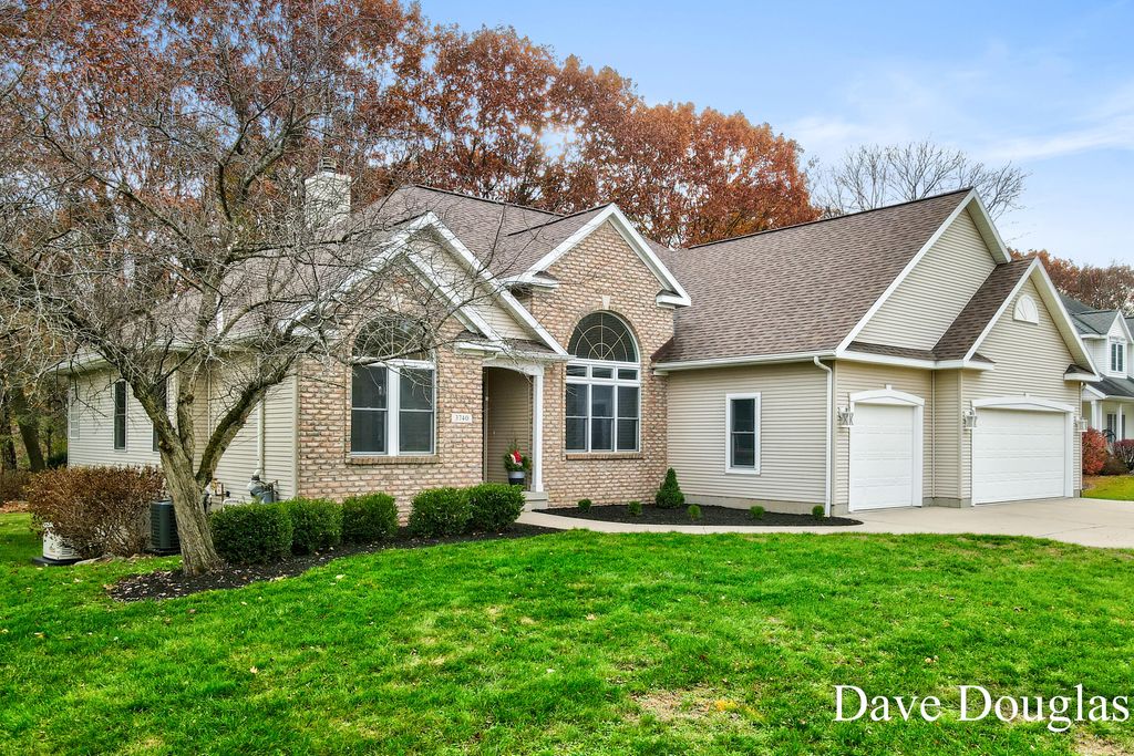 Photo of 3740 Windwood Drive NE, Rockford, MI 49341 (MLS # 25059487)