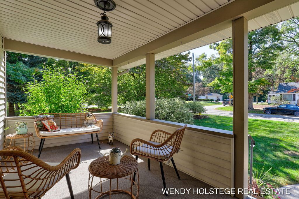 Photo of 655 Lugers Road, Holland, MI 49423 (MLS # 25051662)