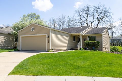 631 Woodcreek Court, Saline, MI 48176 - MLS#: 25021630
