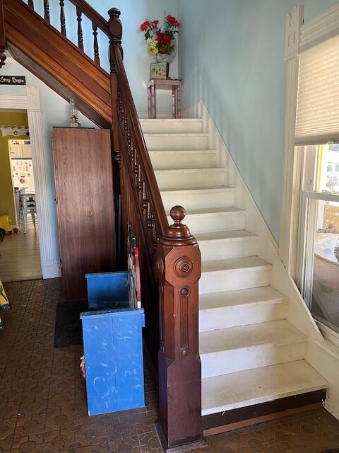 Paw Paw, Michigan 49079, United States, 5 Bedrooms Bedrooms, ,3 BathroomsBathrooms,Residential,Active,137734