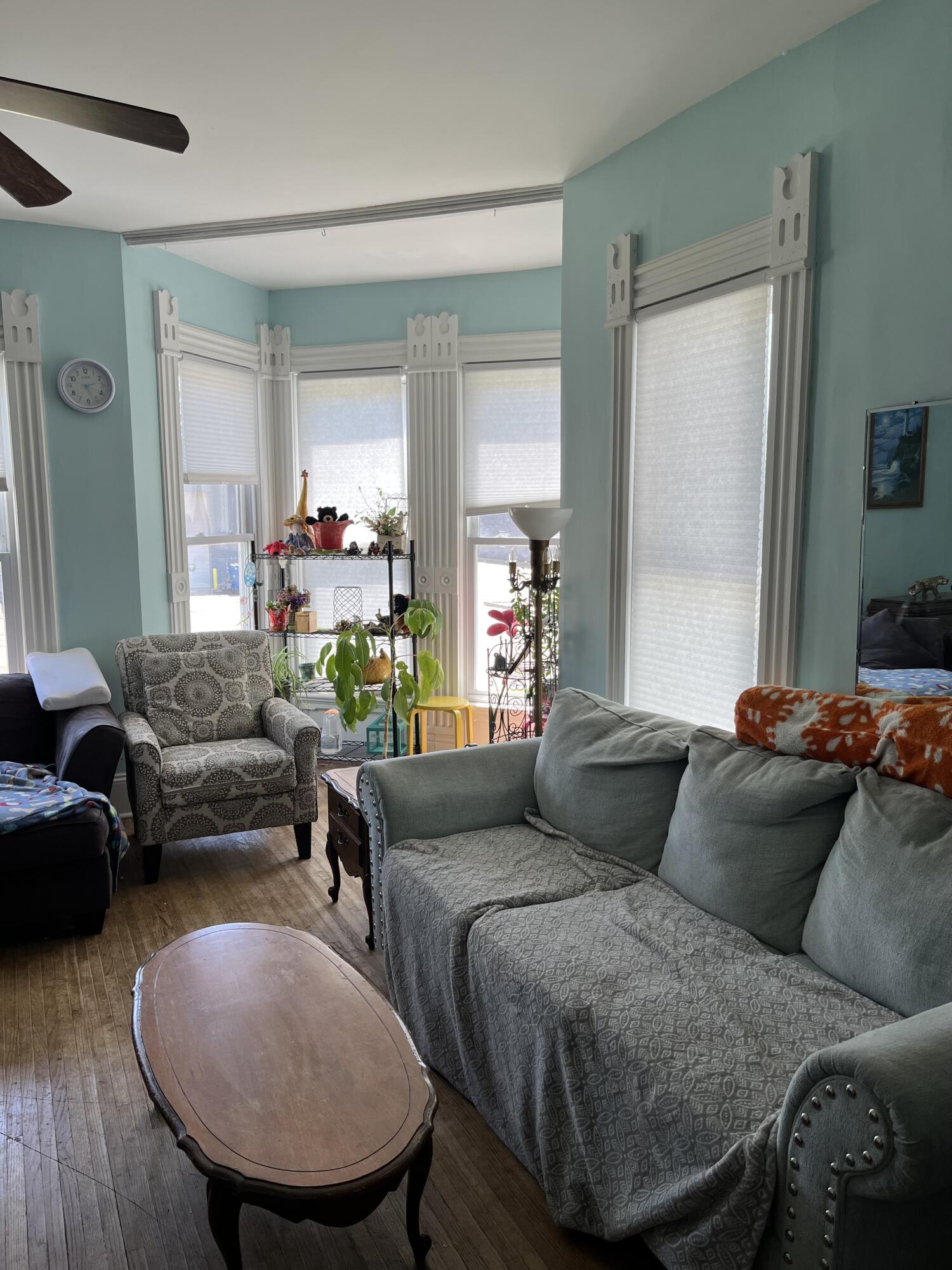 Paw Paw, Michigan 49079, United States, 5 Bedrooms Bedrooms, ,3 BathroomsBathrooms,Residential,Active,137734