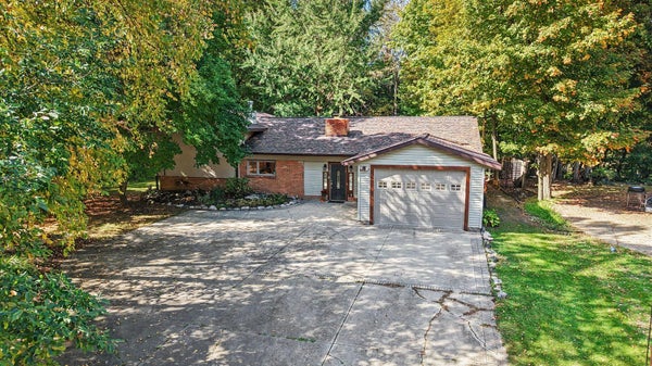 407 VISTA LN, FREMONT, MI 49412 - Image 035fe33240fc8a9d168839cdabf4dc4a/2527027281