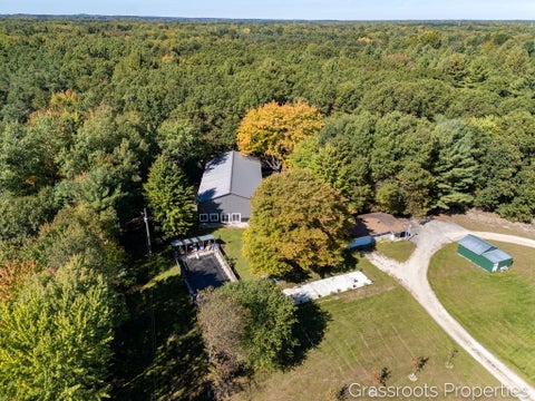 Photo for 13855 Lincoln Lake Avenue NE
