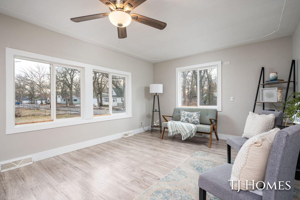 Photo of 3220-3224 Jefferson Street, Muskegon, MI 49444 (MLS # 26001808)