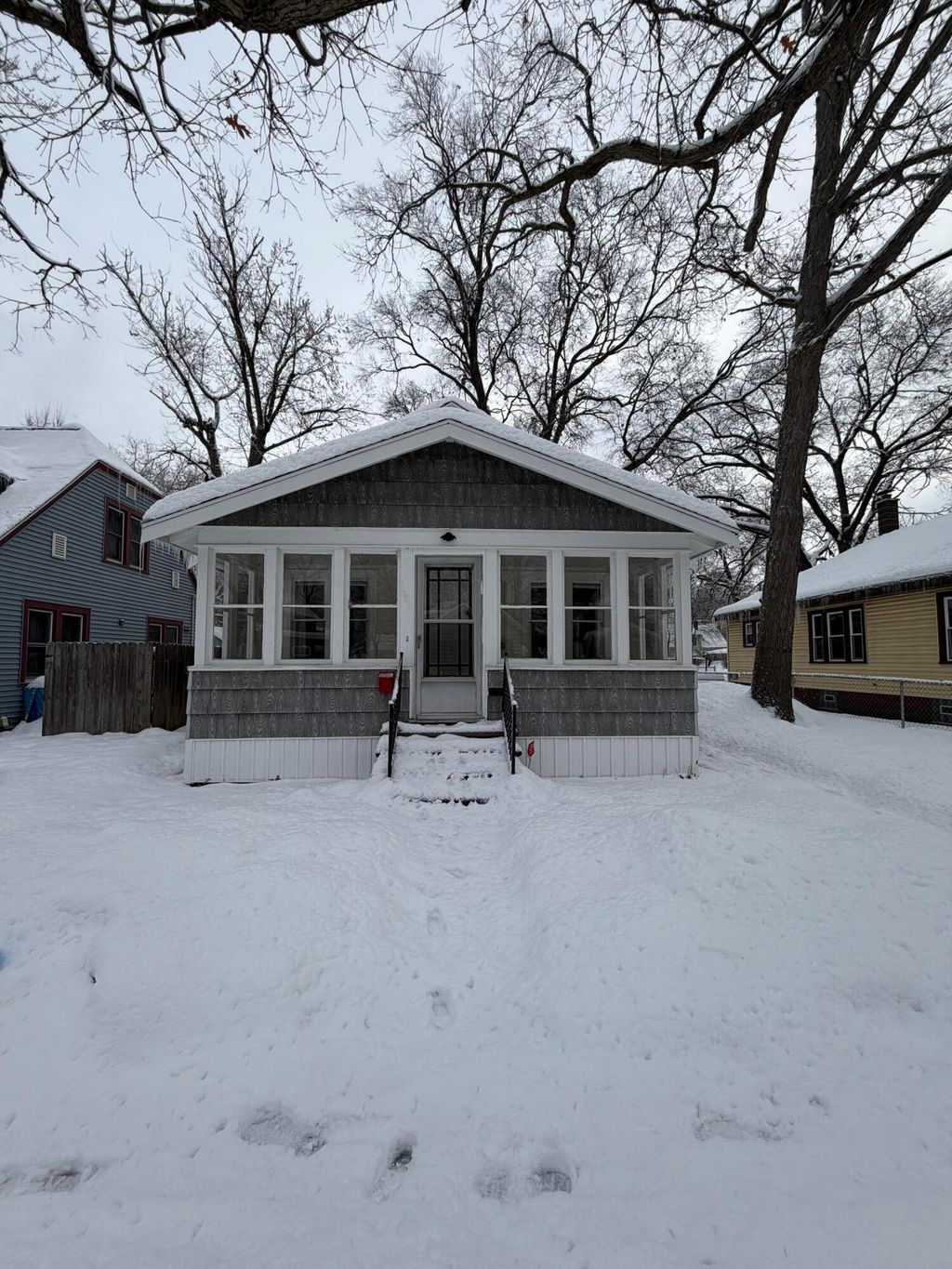 Photo of 1636 Wood Street, Muskegon, MI 49442 (MLS # 25061451)