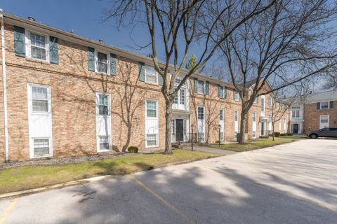 Photo of 721 Whitcomb Street #A, Kalamazoo, MI 49008 (MLS # 26017992)