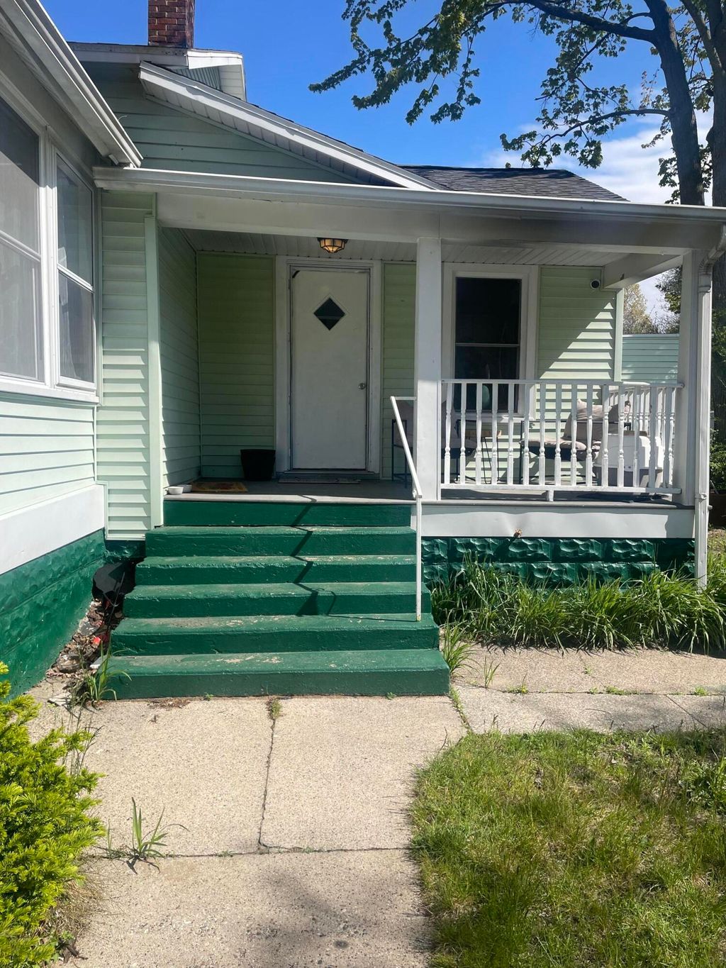 Photo of 672 E Isabella Avenue, Muskegon, MI 49442 (MLS # 26022658)