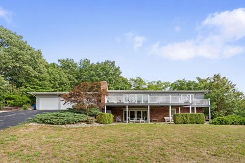 Photo of 48020 Ridge Road, New Buffalo, MI 49117 (MLS # 25044915)