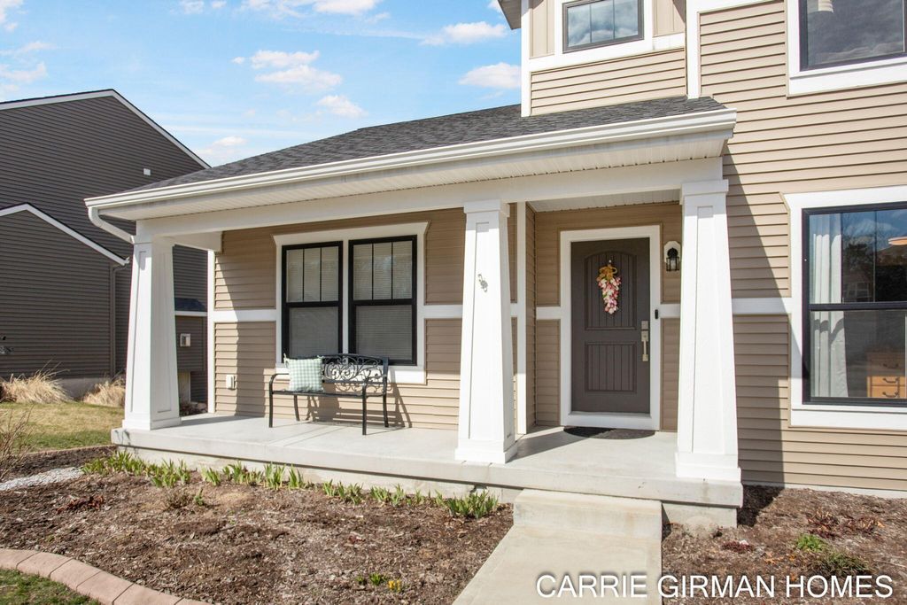 Photo of 14525 Windway Drive, Grand Haven, MI 49417 (MLS # 26011491)